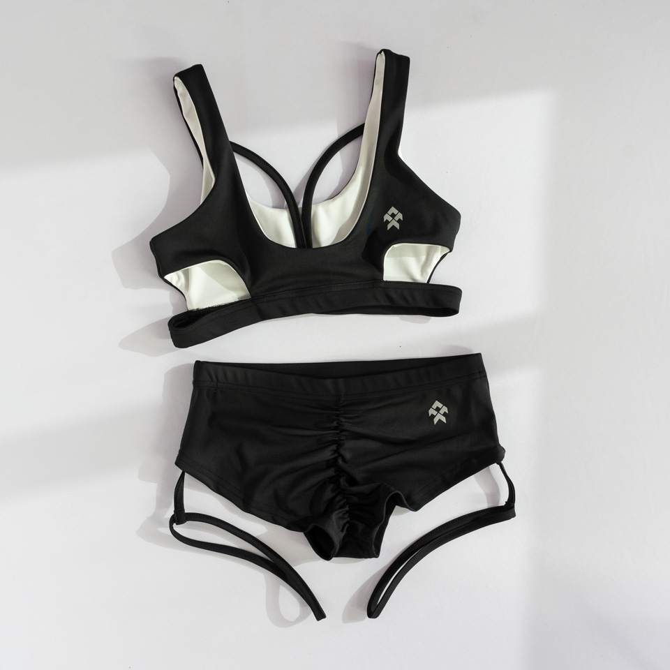 Melanie-SET-Black-02
