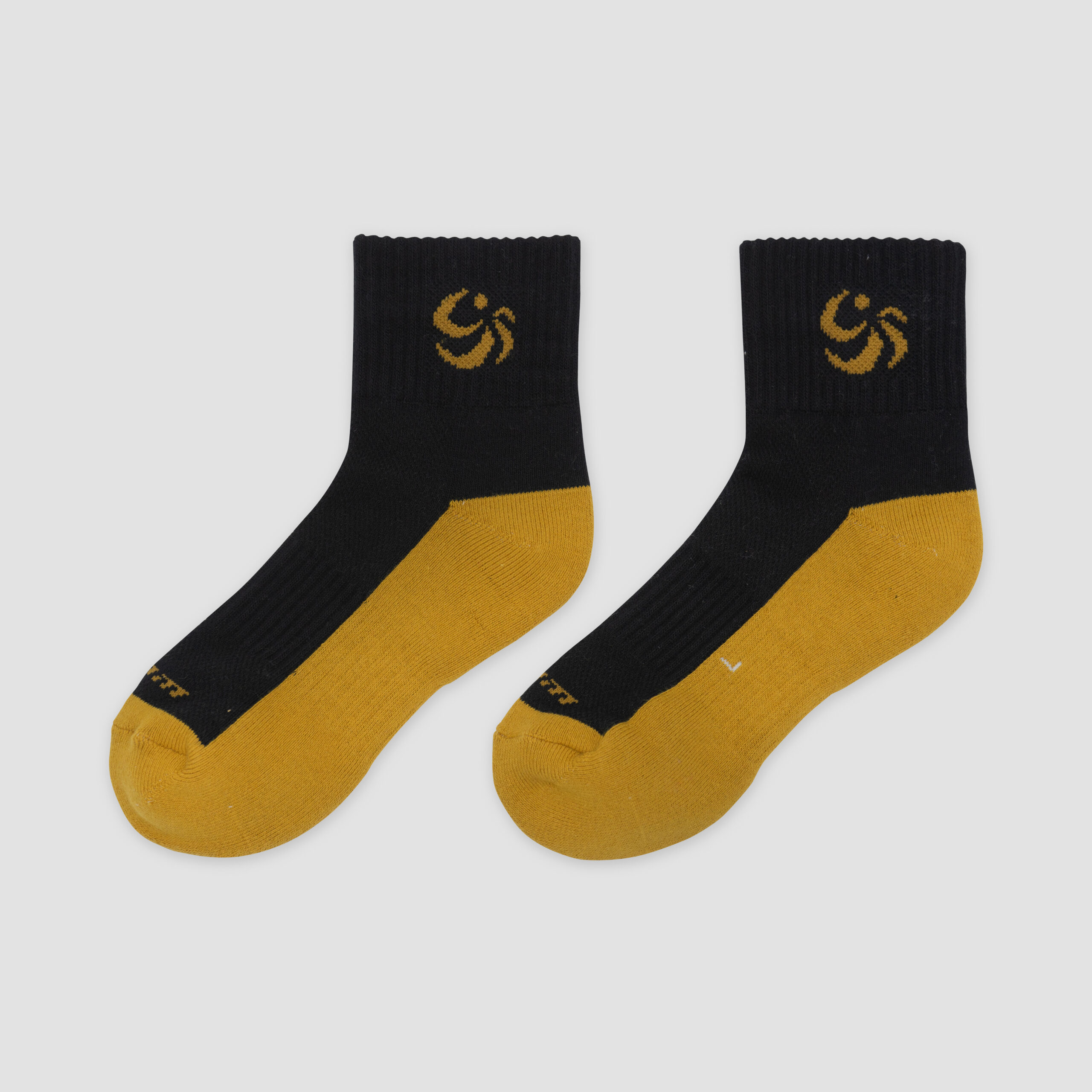 01_Ankle Sock IAM Black-Gold-04