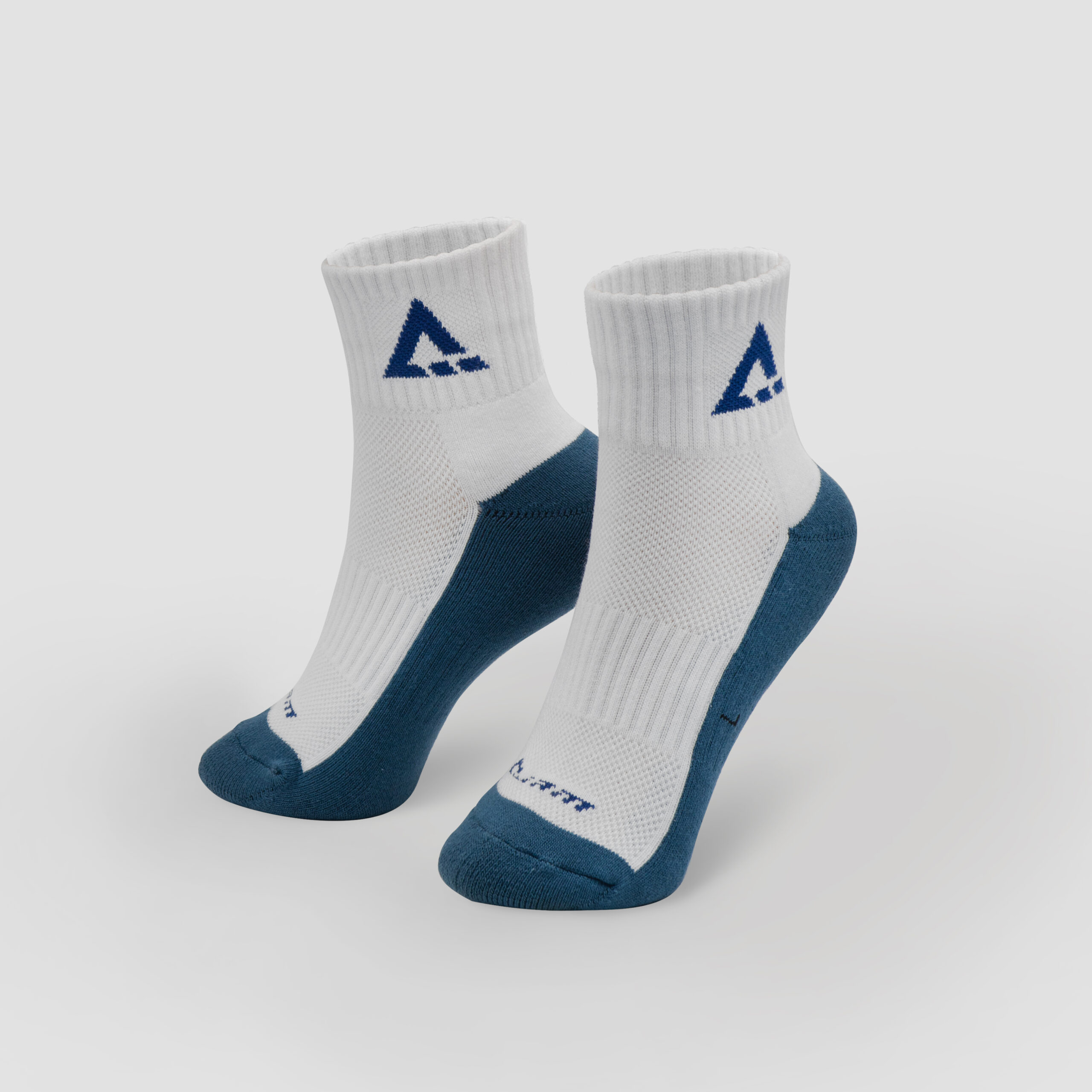 05_Ankle Sock IAM White-Aegean-01
