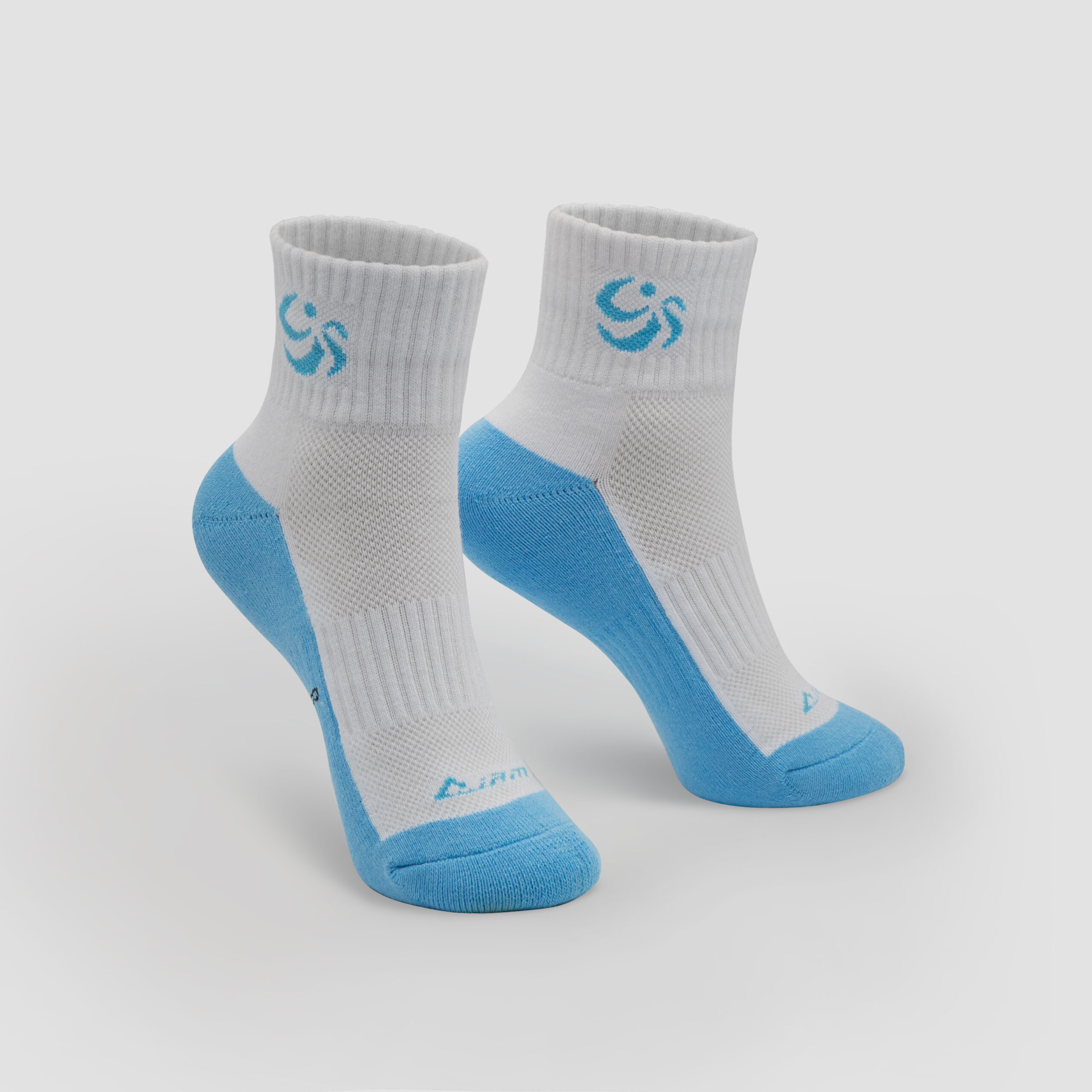 06_Ankle Sock IAM White-Sky-02